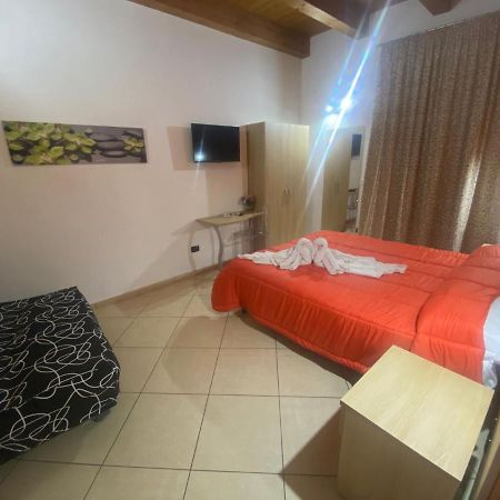 Mandanici :Borgo Marsalini Hotel Barcellona Pozzo di Gotto Eksteriør billede