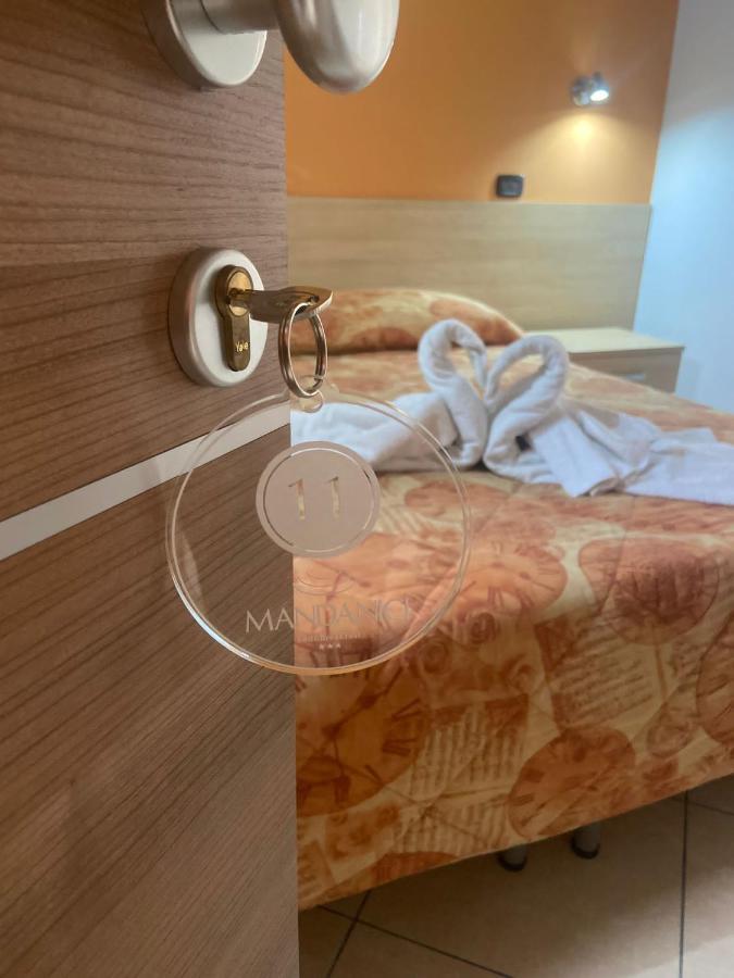 Mandanici :Borgo Marsalini Hotel Barcellona Pozzo di Gotto Eksteriør billede