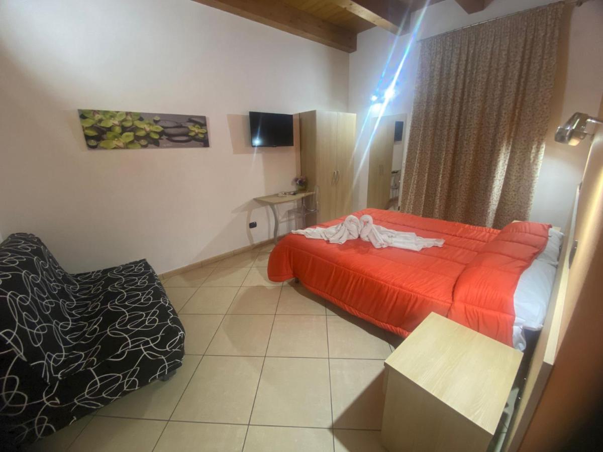 Mandanici :Borgo Marsalini Hotel Barcellona Pozzo di Gotto Eksteriør billede
