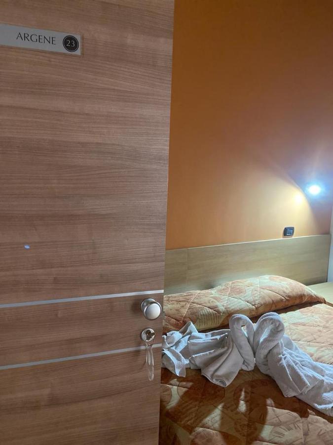 Mandanici :Borgo Marsalini Hotel Barcellona Pozzo di Gotto Eksteriør billede